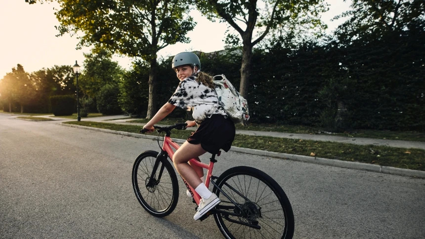 WOOM Explore fiets op de weg